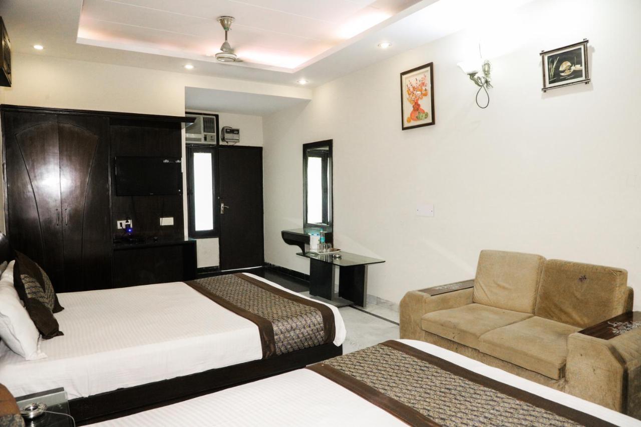 Hotel Centra Inn New Delhi Eksteriør billede