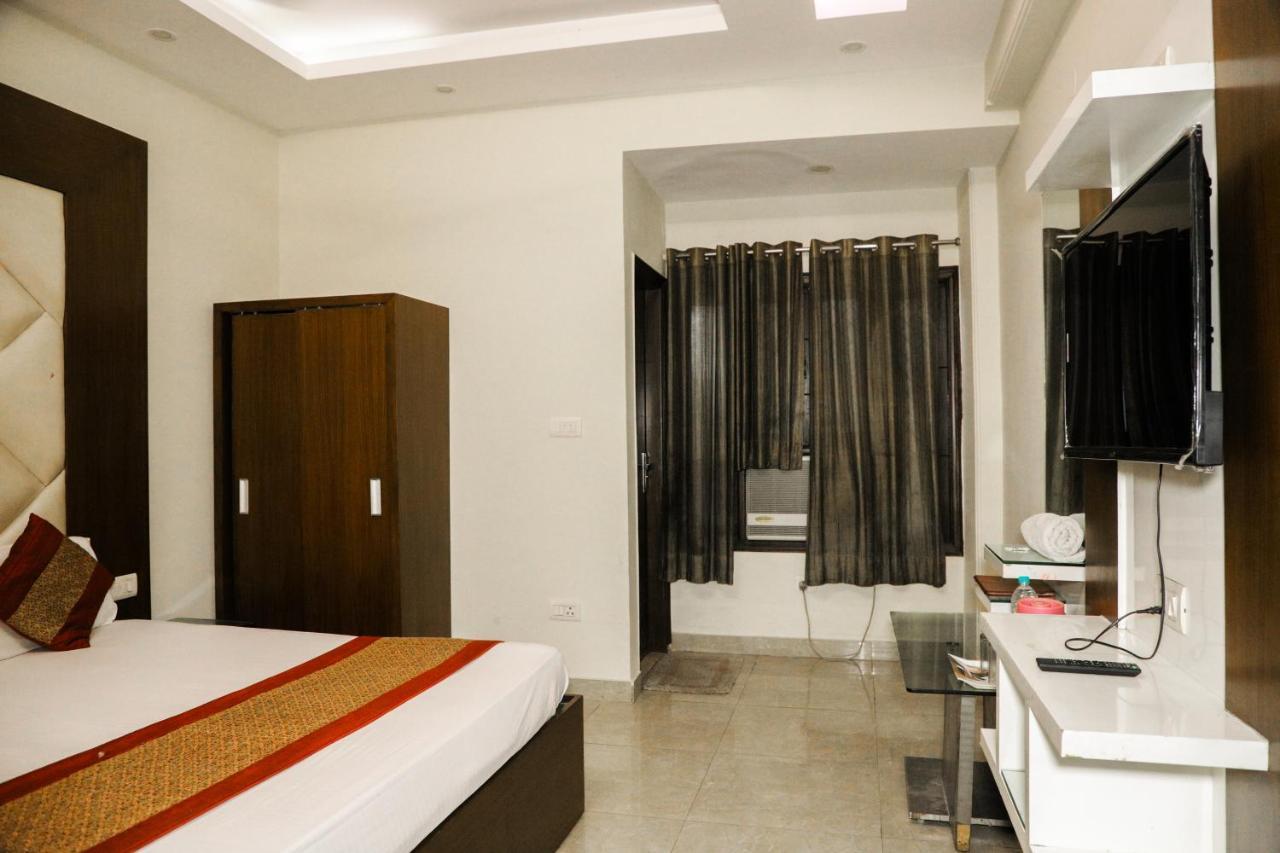 Hotel Centra Inn New Delhi Eksteriør billede