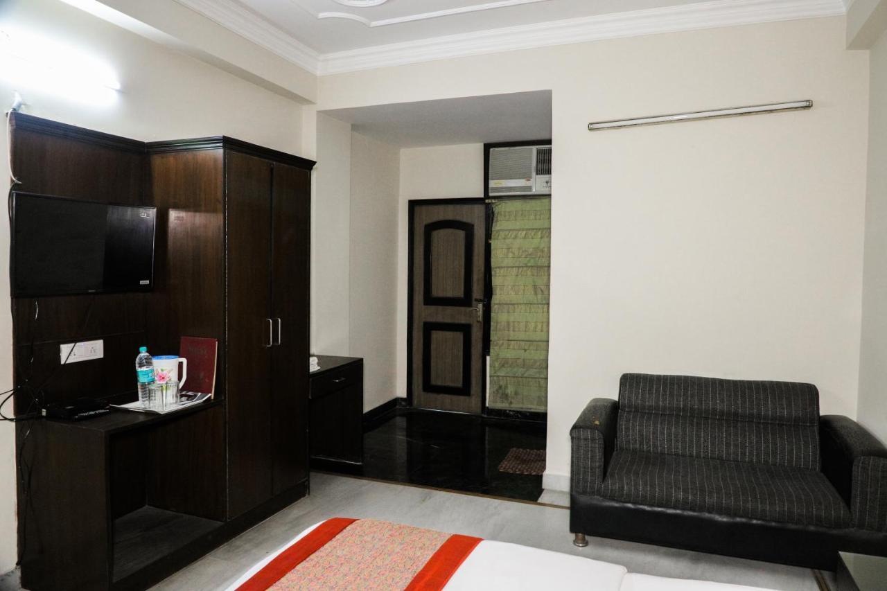Hotel Centra Inn New Delhi Eksteriør billede