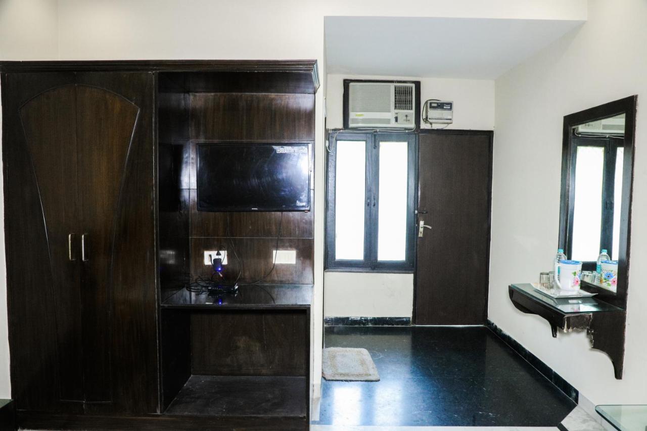 Hotel Centra Inn New Delhi Eksteriør billede